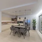 Kuk With Heated Salt Water Pool - וילה
